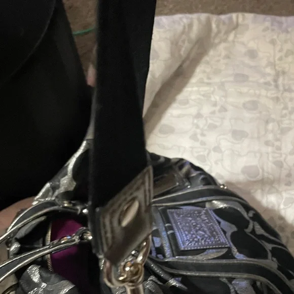 Coach poppy tote purse handles and cross body strap EUC final price drop - Picture 2 of 12